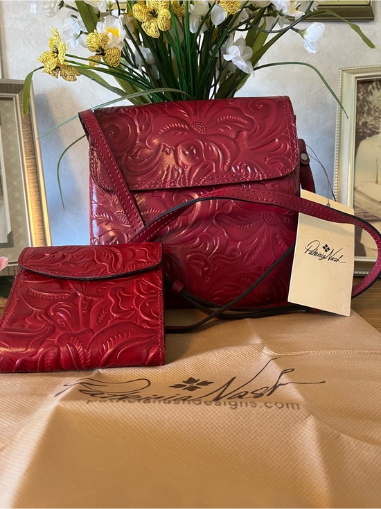 Patricia Nash Handbags - Patricia Nash Balluri Crossbody Bag and Wallet NWT